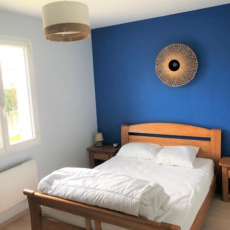 Vila Agreable Maison Ensoleillee Avec Jardin Arbore Le Château-dʼOléron Exteriér fotografie